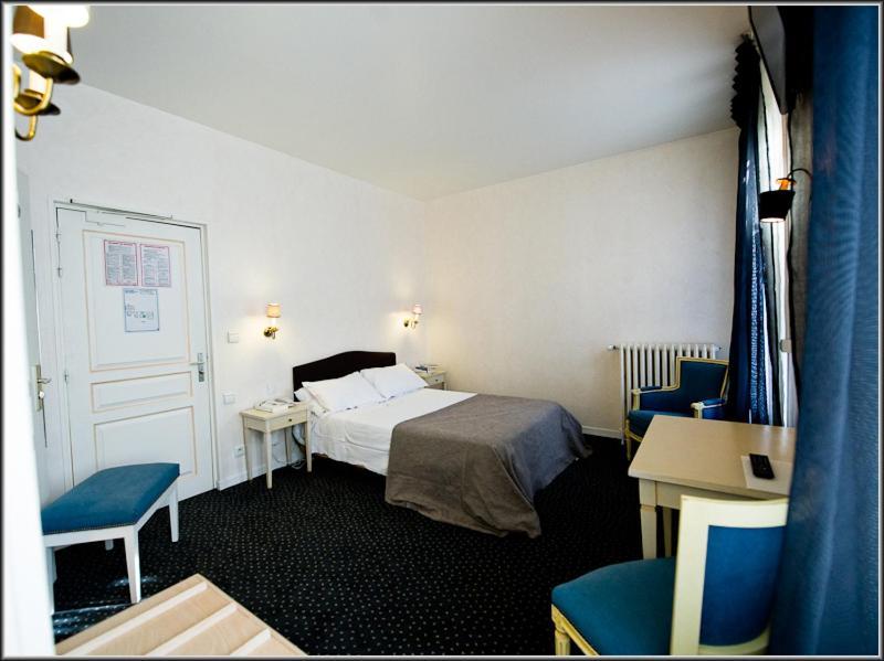 Hotel Arquier Les Milles Quarto foto